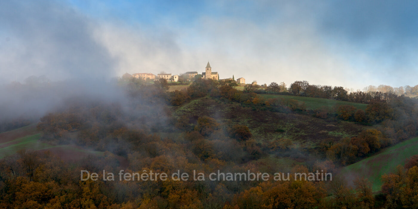 Vue sur Costrix en Aveyron